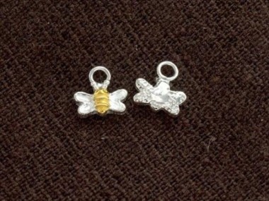 925 Sterling Silver Bee Charms 4x7.5mm.