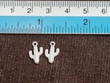 925 Sterling Silver Small Cactus Charms 8x10 mm.