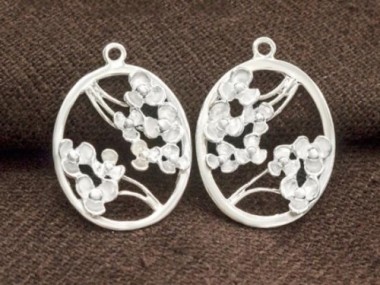 925 Sterling Silver Oval Flower Branch Pendants 16x20mm.