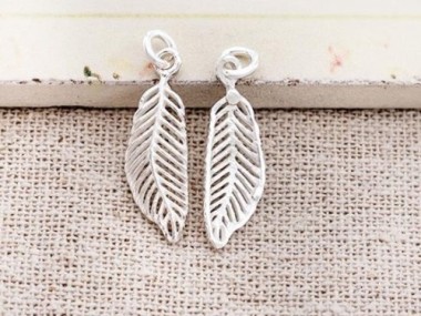 925 Sterling Silver Feather Charms 7x21 mm.