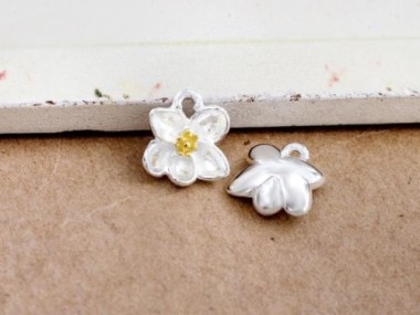 925 Sterling Silver Orchid Charms, Gold plated pollen 9x10mm.