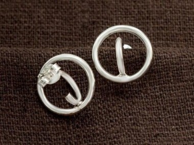 925 Sterling Silver Saturn Stud Earrings 13mm.