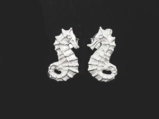 1 pair of 925 Sterling Silver Seahorse Stud Earrings 7x13mm. minimalist earrings