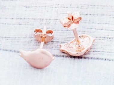 925 Sterling Silver Rose Gold Vermeil Style Little Bird Stud Earrings 6x9mm.