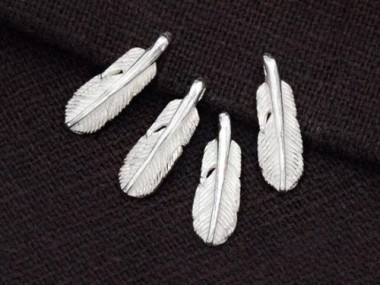 925 Sterling Silver Feather Charms 4.5x13.5 mm.