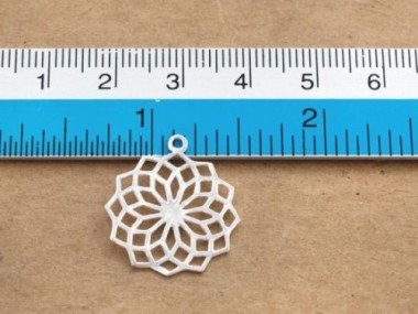 925 Sterling Silver Filigree Flower Pendants 19 mm.