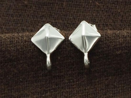 1 pair of 925 Sterling Silver Pyramid Earrings Post Findings 6mm., with Closed Loop