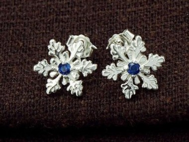 925 Sterling Silver Snowflake Stud Earrings