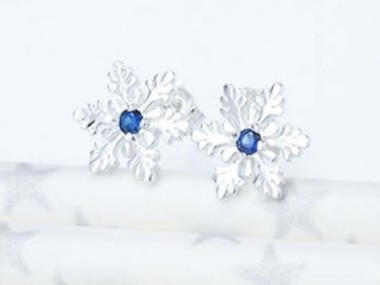 925 Sterling Silver Snowflake Stud Earrings