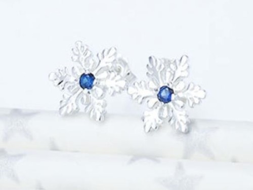 1 pair of 925 Sterling Silver Snowflake Stud Earrings, with Lab grown Sapphire .