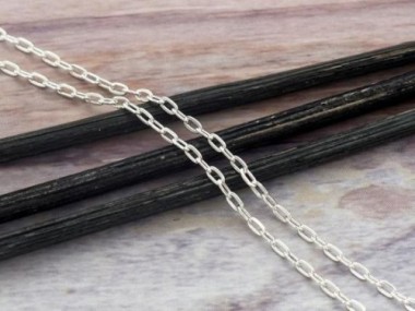 925 Sterling Silver Chain 1x2.5 mm.