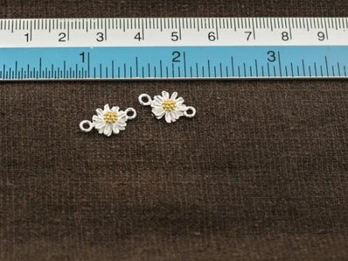 2 of 925 Sterling Silver Daisy Connectors, Links, Gold plated pollen 8.5mm.