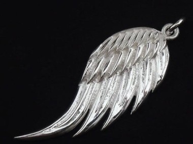 925 Sterling Silver Angel Wing Pendant 14x34mm.