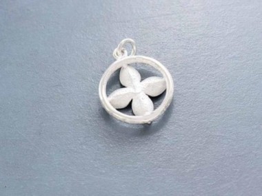 925 Sterling Silver Flower Pendant 16mm.