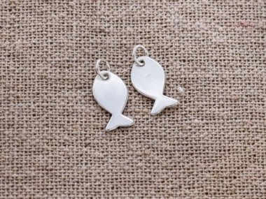 925 Sterling Silver Fish Charms, Tiny Charms 6x11 mm.