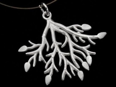 925 Sterling Silver Leaf Branch Pendant 22x28 mm.