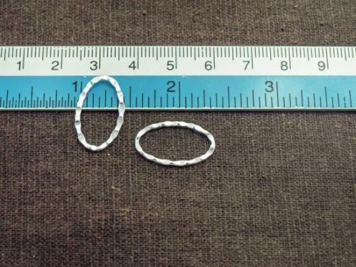 4 of 925 Sterling Silver Hammered Oval Closed Links, Connectors 12x20 mm.