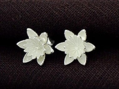 925 Sterling Silver Lotus Stud Earrings 11mm