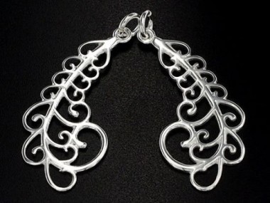 925 Sterling Silver Fern Leaf Pendants 14x28mm.