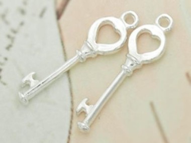 925 Sterling Silver Key to my Heart Charms 6.5x21 mm.