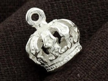 925 Sterling Silver Crown Charm 9x12mm.