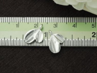 925 Sterling Silver Leaf Charms 8x11mm.