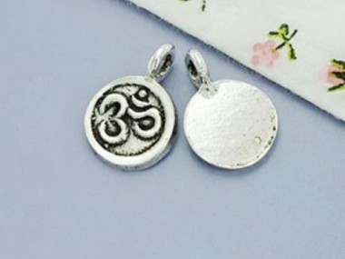 Karen Hill Tribe Silver Ohm Printrd Charms 9.5 mm.