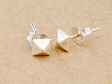 925 Sterling Silver Tiny Pyramid Earrings 4mm.,