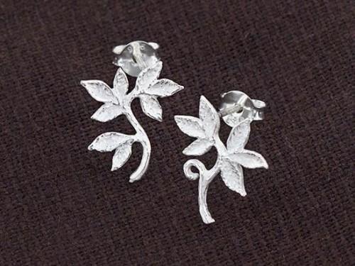 1 pair of 925 Sterling Silver Leaf Branch Stud Earrings 12x13.5mm. satin finished