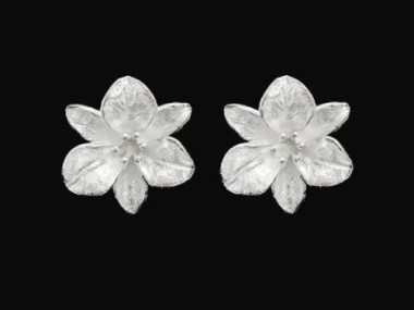 1 pair of 925 Sterling Silver Flower Stud Earrings 12mm.