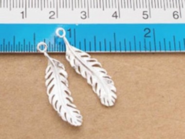 925 Sterling Silver Feather Charms 7.5x26 mm.