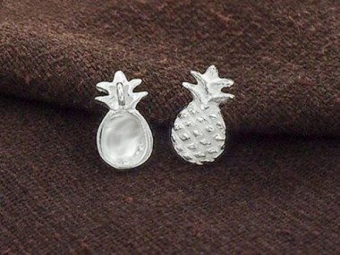 925 Sterling Silver Pineapple Pendants 6x11 mm.