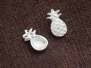 925 Sterling Silver Pineapple Pendants 6x11 mm.