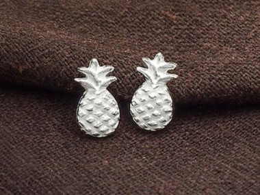 925 Sterling Silver Pineapple Pendants 6x11 mm.