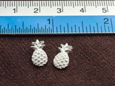 925 Sterling Silver Pineapple Pendants 6x11 mm.