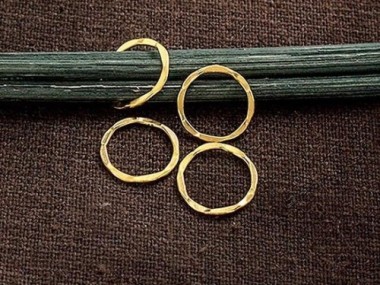 925 Sterling Silver Gold Vermeil Style Hammered Circle Closed Rings 11.5mm.