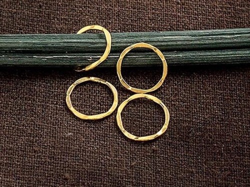 4 of 925 Sterling Silver Gold Vermeil Style Hammered Circle Closed Rings 11.5mm.