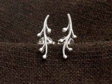 925 Sterling Silver Leaf Branch Stud Earrings 4x12mm.