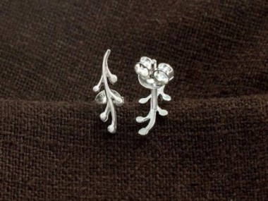 925 Sterling Silver Leaf Branch Stud Earrings 4x12mm.