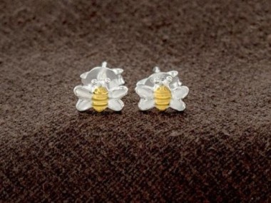 925 Sterling Silver Two Tone Gold & Silver Bee Stud Earrings 4x7.5mm.