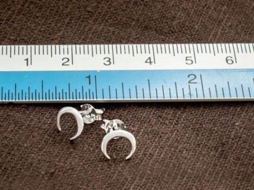 1 pair of 925 Sterling Silver Crescent Moon Stud Earrings 7x8 mm.