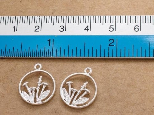 2 of 925 Sterling Silver Wild Flower Pendants 14mm. Polish Finished