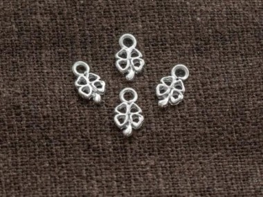 925 Sterling Silver Tiny Four Leaf Clover Charms 4x6 mm.