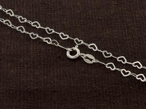 16 inches of 925 Sterling Silver Heart Chain Necklace 3x4.5 mm.