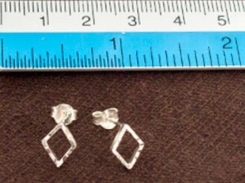 1 pair of 925 Sterling Silver Rhombus Stud Earrings 7x10mm. Polish Finished.