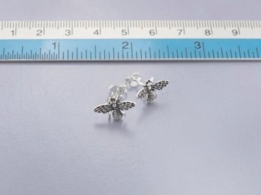 925 Sterling Silver Bee Stud Earrings 9x14mm.