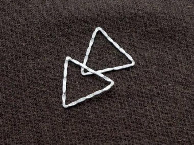 925 Sterling Silver Hammered Triangle Links, Connectors 19x20.5mm.