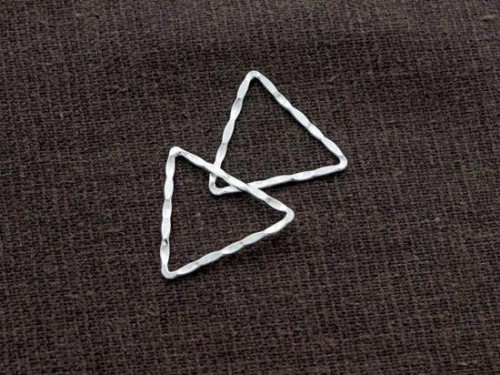 4 of 925 Sterling Silver Hammered Triangle Links, Connectors 19x20.5mm.