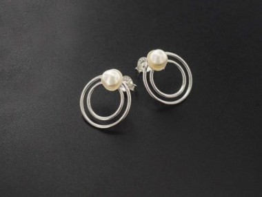 925 Sterling Silver Circle Hoop Stud Earrings., With Pearl.