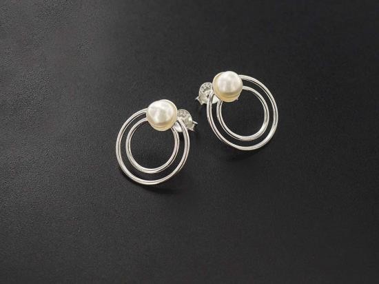 1 pair of 925 Sterling Silver Circle Hoop Stud Earrings., With Pearl.